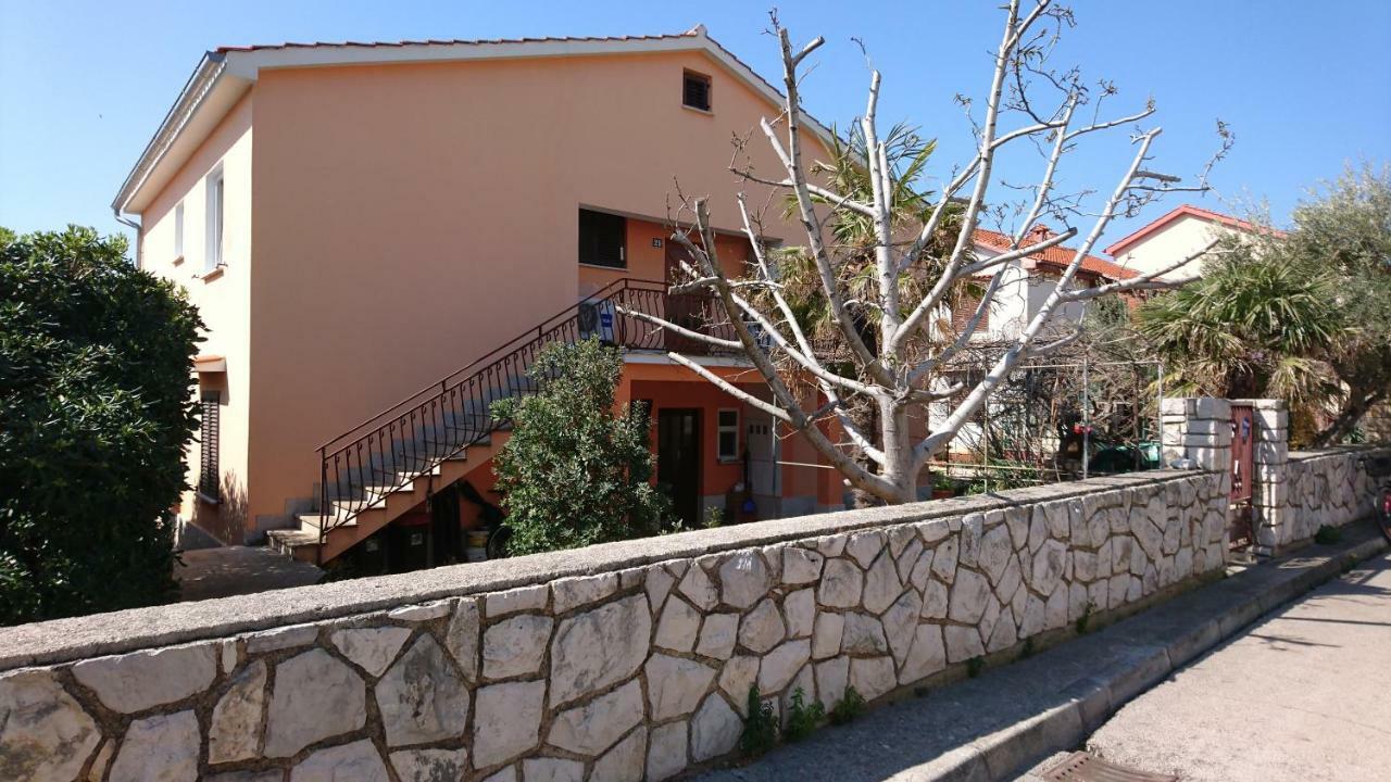 Apartamento Ela Cres Exterior foto